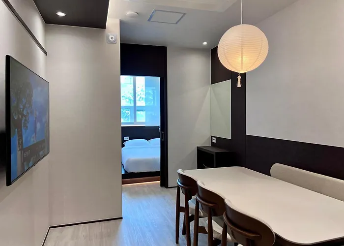 Apartment 한채종로 *